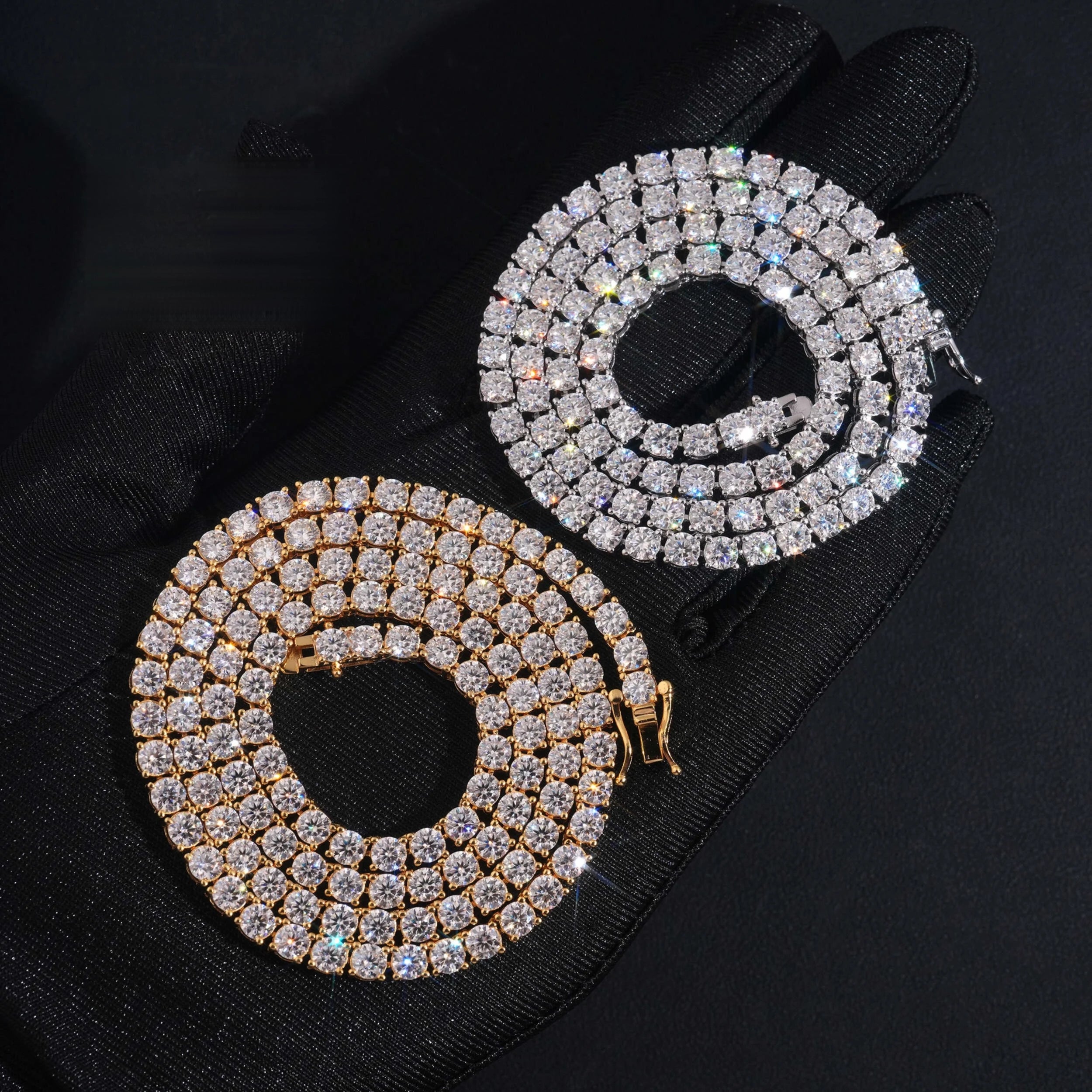 Elegant Moissanite Diamond Tennis Chain in Luxurious Silver