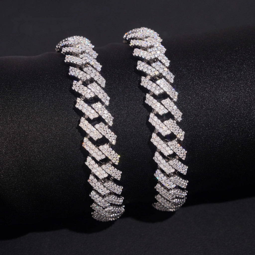 Luxury Moissanite Cuban Link Bracelet in Sterling Silver